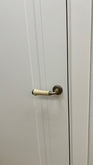 Межкомнатная дверь  