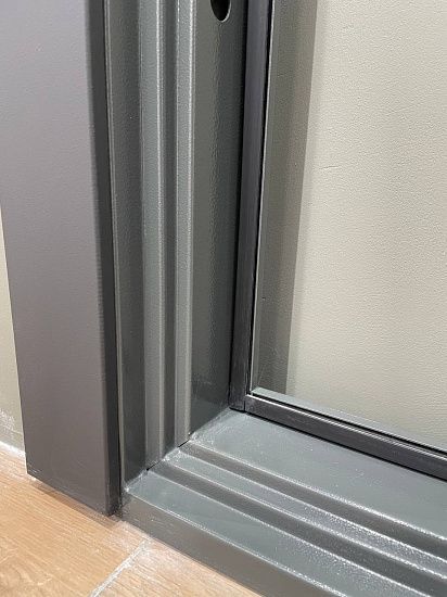 Входная дверь  